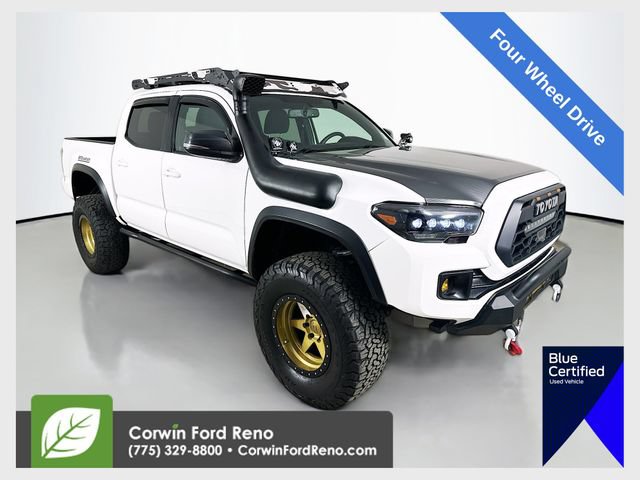 Used 2017 Toyota Tacoma TRD Off-Road AWD/4WD image 1