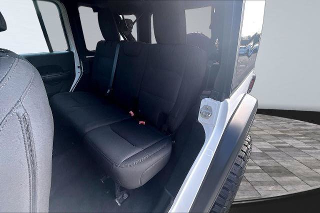 Used 2018 Jeep Wrangler Unlimited Sport AWD/4WD image 25