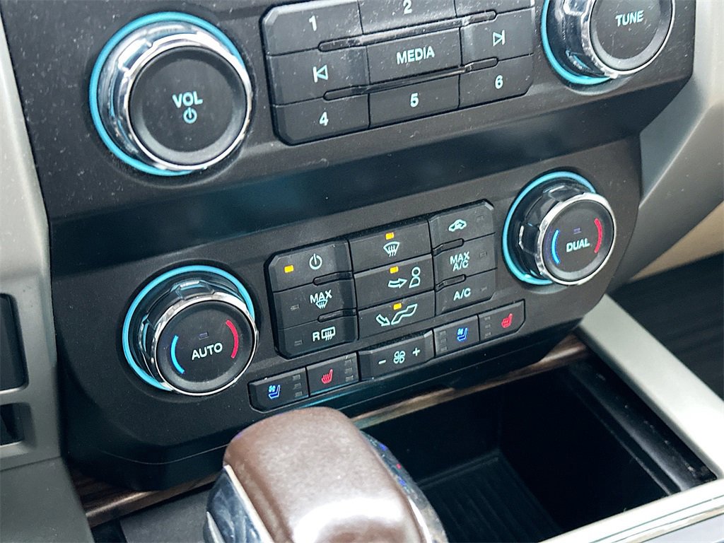 Certified 2019 Ford F150 Lariat image 15