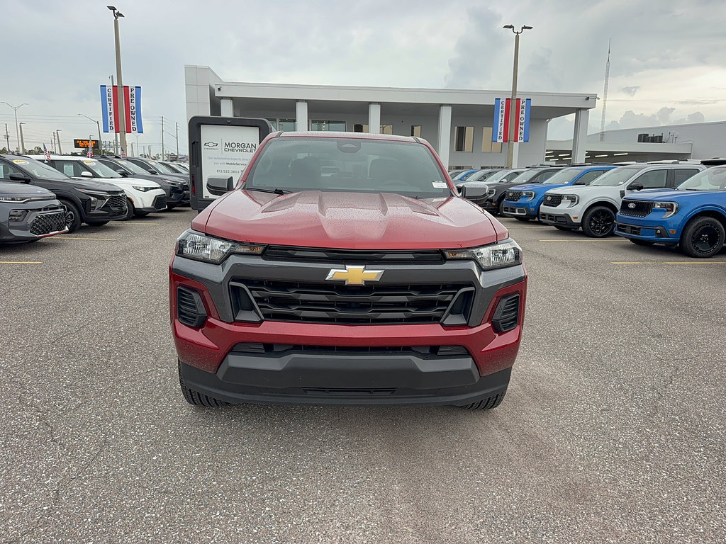Used 2024 Chevrolet Colorado LT RWD image 3