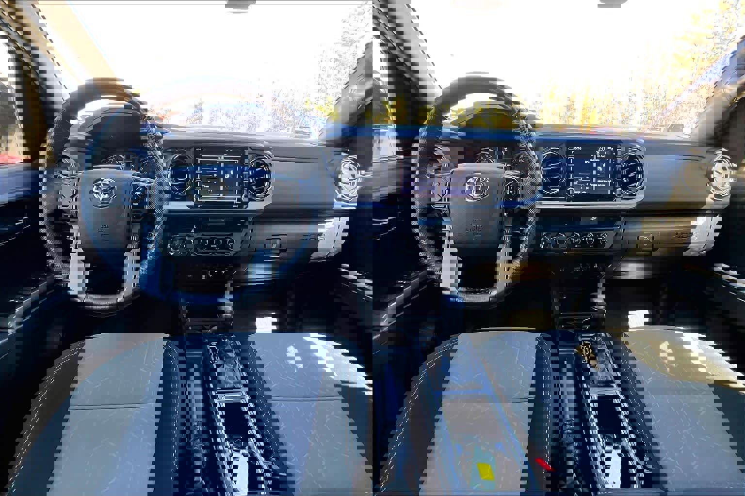 Used 2023 Toyota Tacoma TRD Off-Road AWD/4WD image 16