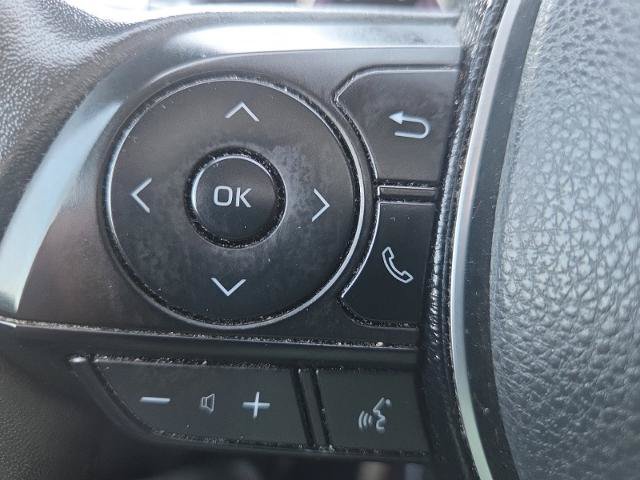 Used 2020 Toyota RAV4 XLE w/ Convenience Package FWD image 23