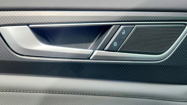 Used 2025 Volkswagen Atlas Peak Edition SE image 22