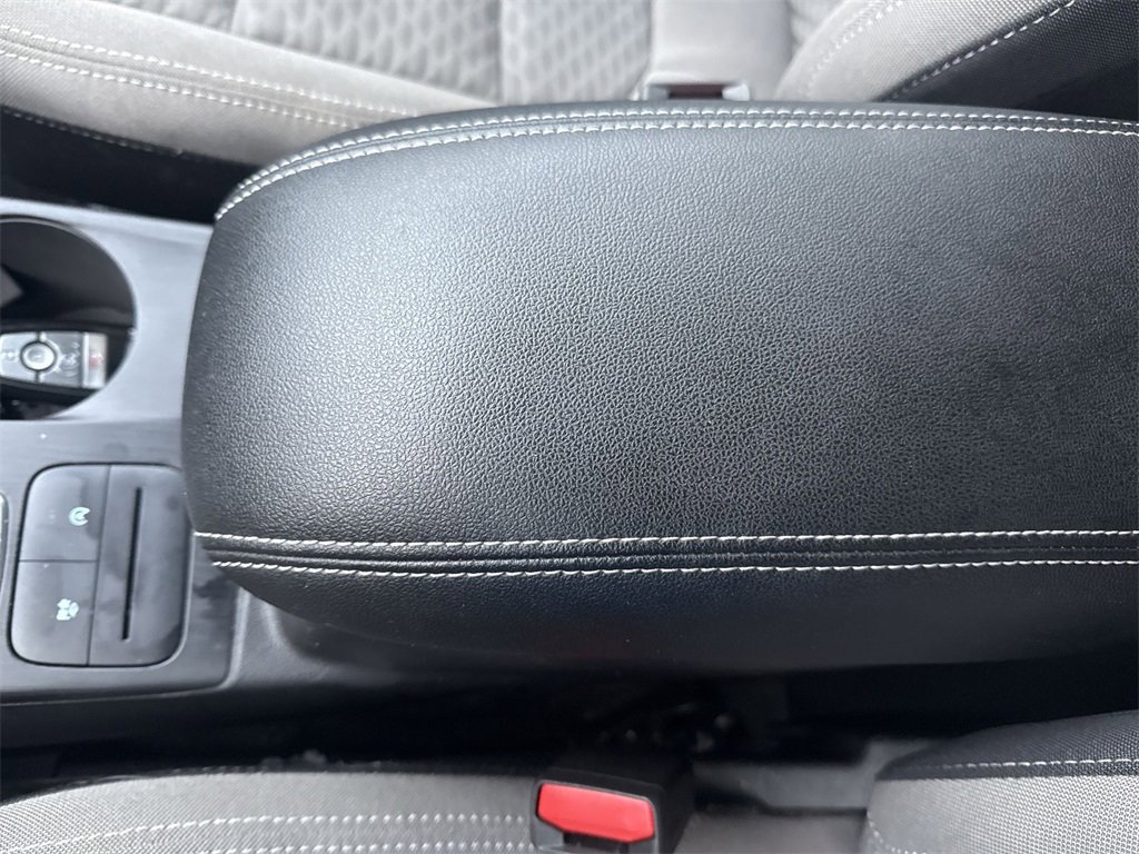 Certified 2022 Ford Escape SE w/ Cold Weather Package image 33