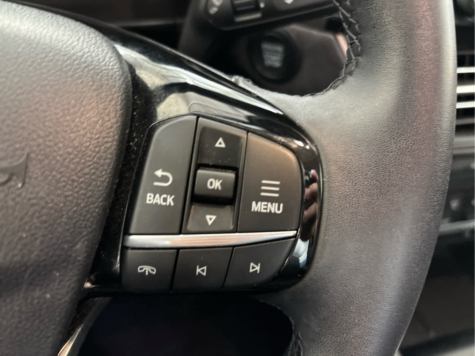 Certified 2023 Ford Escape Active AWD/4WD image 11