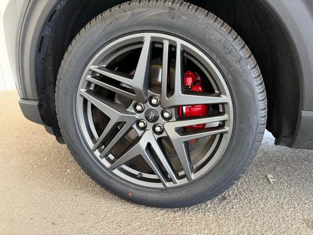 Certified 2025 Ford Explorer ST-Line w/ ST-Line Street Pack AWD/4WD image 28