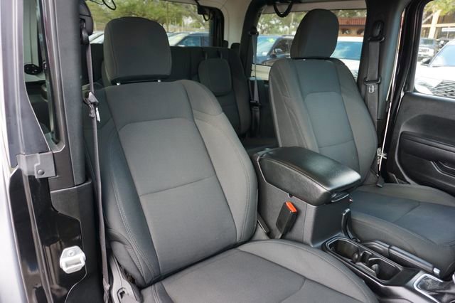 Used 2022 Jeep Wrangler Willys image 8