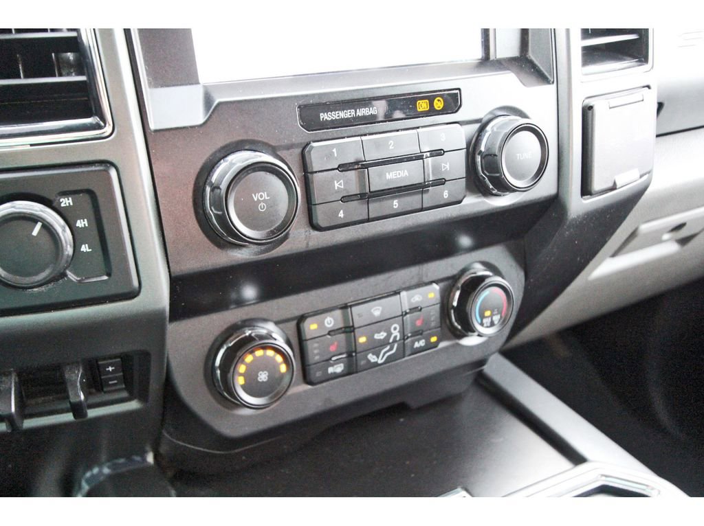 Certified 2022 Ford F250 XLT w/ XLT Premium Package AWD/4WD image 26