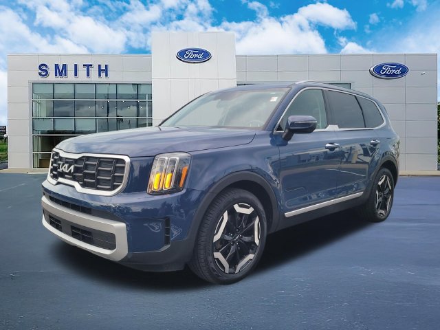Used 2024 Kia Telluride S w/ S Sunroof Package FWD image 1