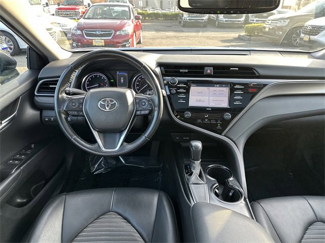 Used 2020 Toyota Camry SE image 14