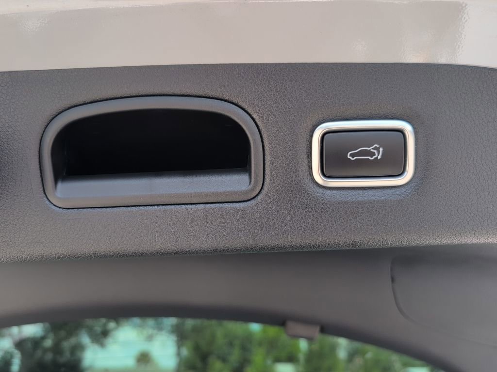 Used 2023 Kia Stinger GT2 w/ Option Group 015 image 13