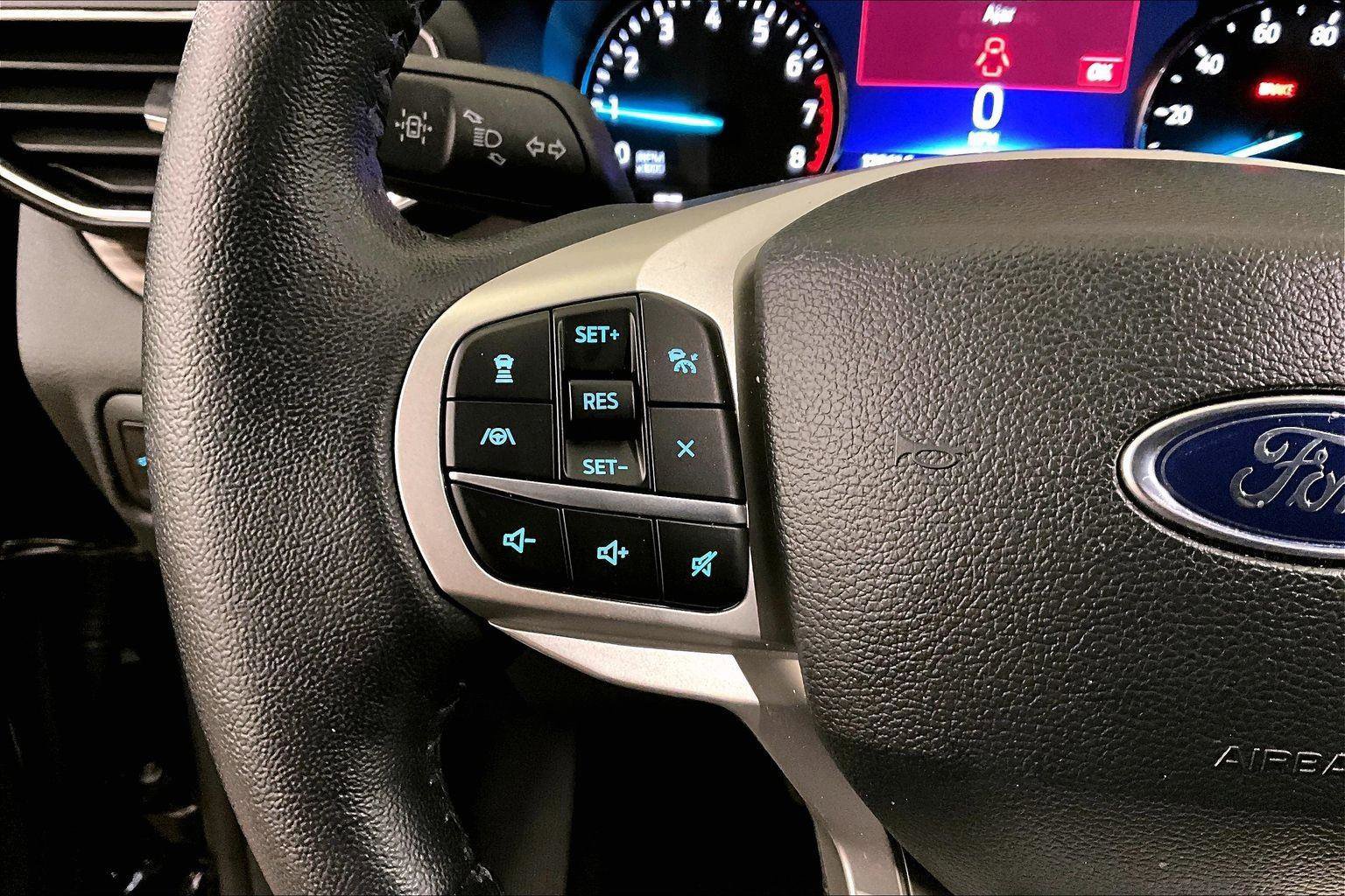 Certified 2023 Ford Explorer Limited w/ Limited Technology Package image 17