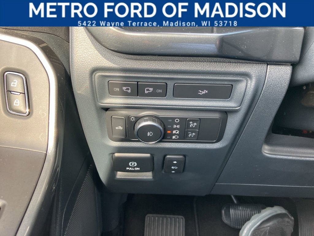 Certified 2022 Ford F150 XLT w/ Equipment Group 302A High image 35