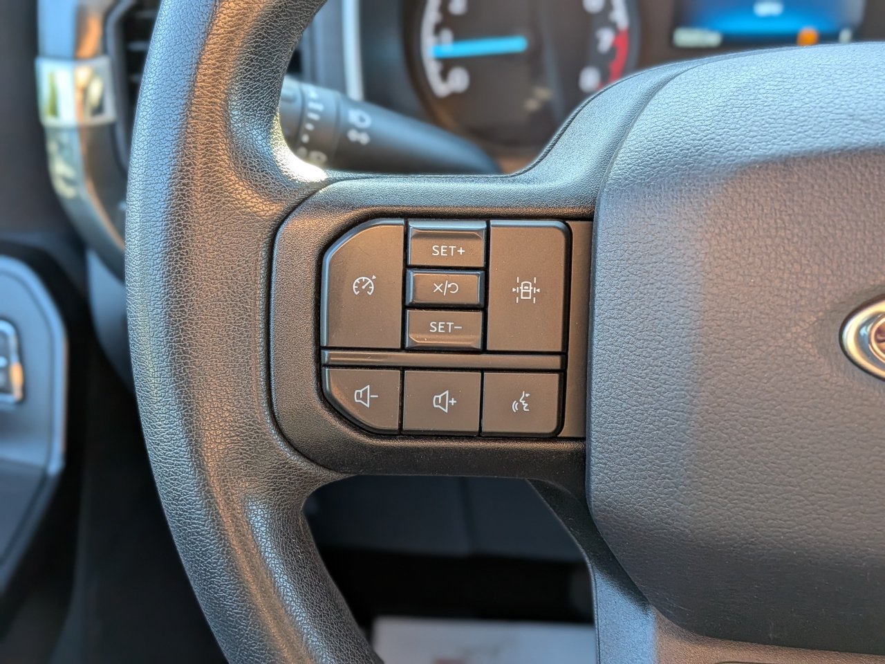 Certified 2022 Ford F150 XL w/ STX Appearance Package AWD/4WD image 25