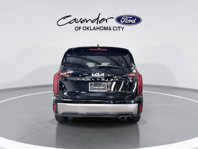 Used 2025 Kia Telluride S FWD image 7