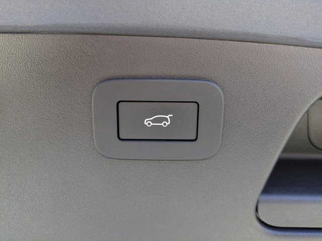 Used 2024 Jaguar E-PACE R-Dynamic SE image 20