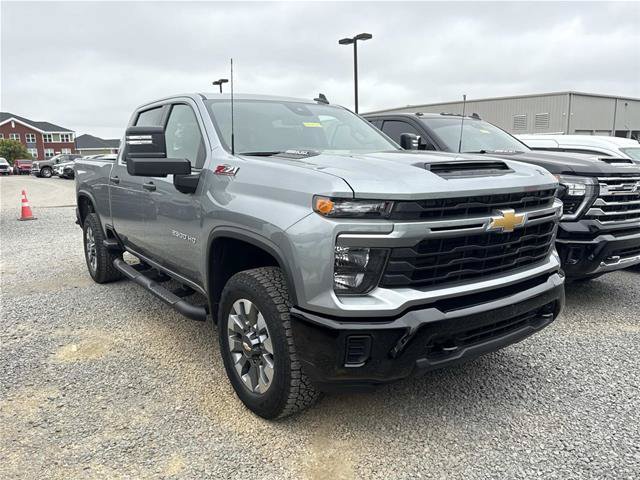 Used 2026 Chevrolet Silverado 2500 Custom w/ Custom Convenience Package AWD/4WD image 2