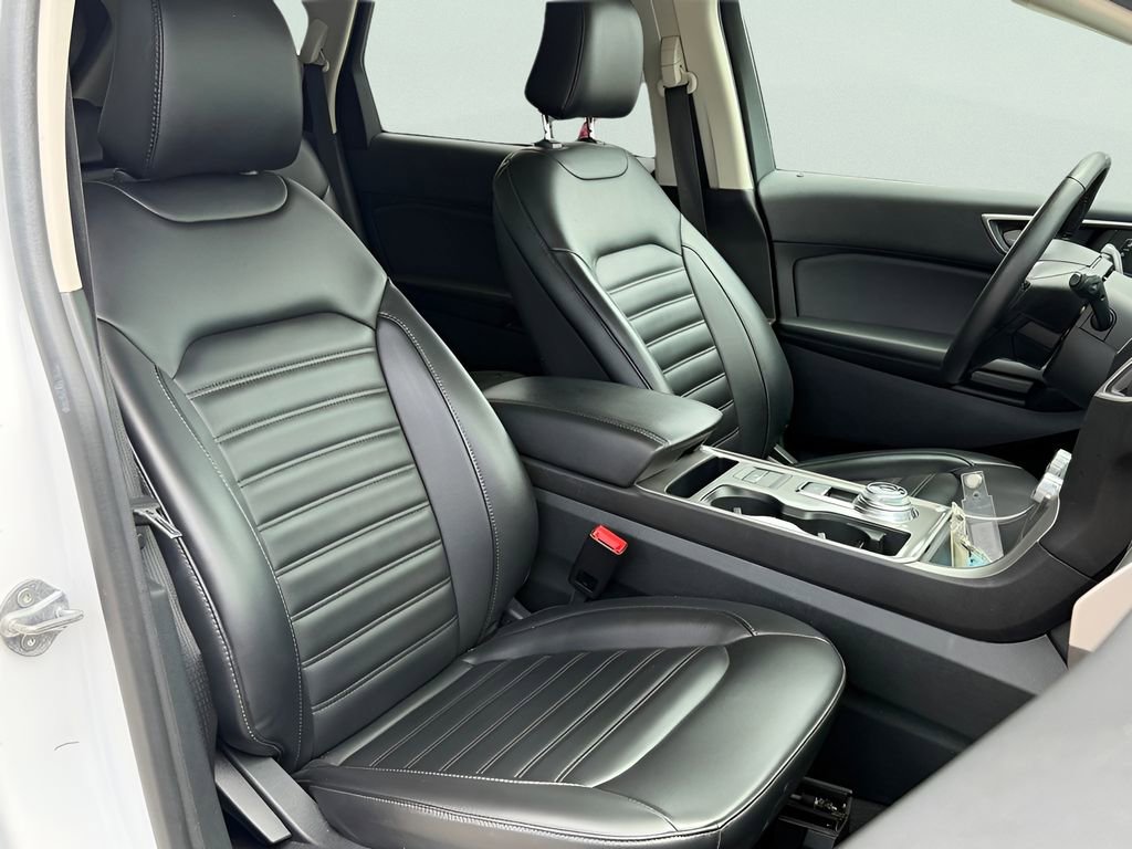Certified 2024 Ford Edge SEL AWD/4WD image 33