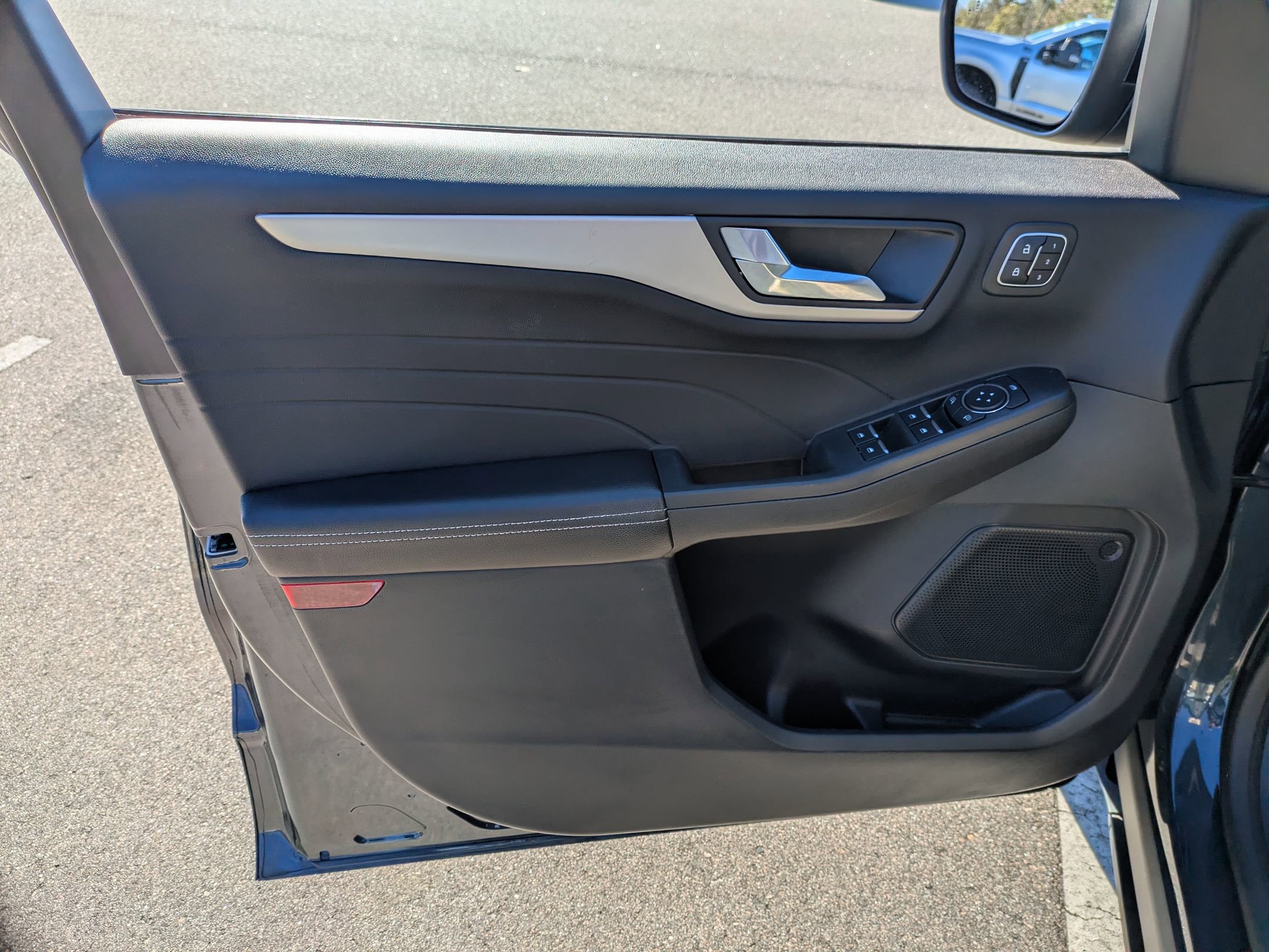 Certified 2022 Ford Escape SEL w/ Technology Package image 15