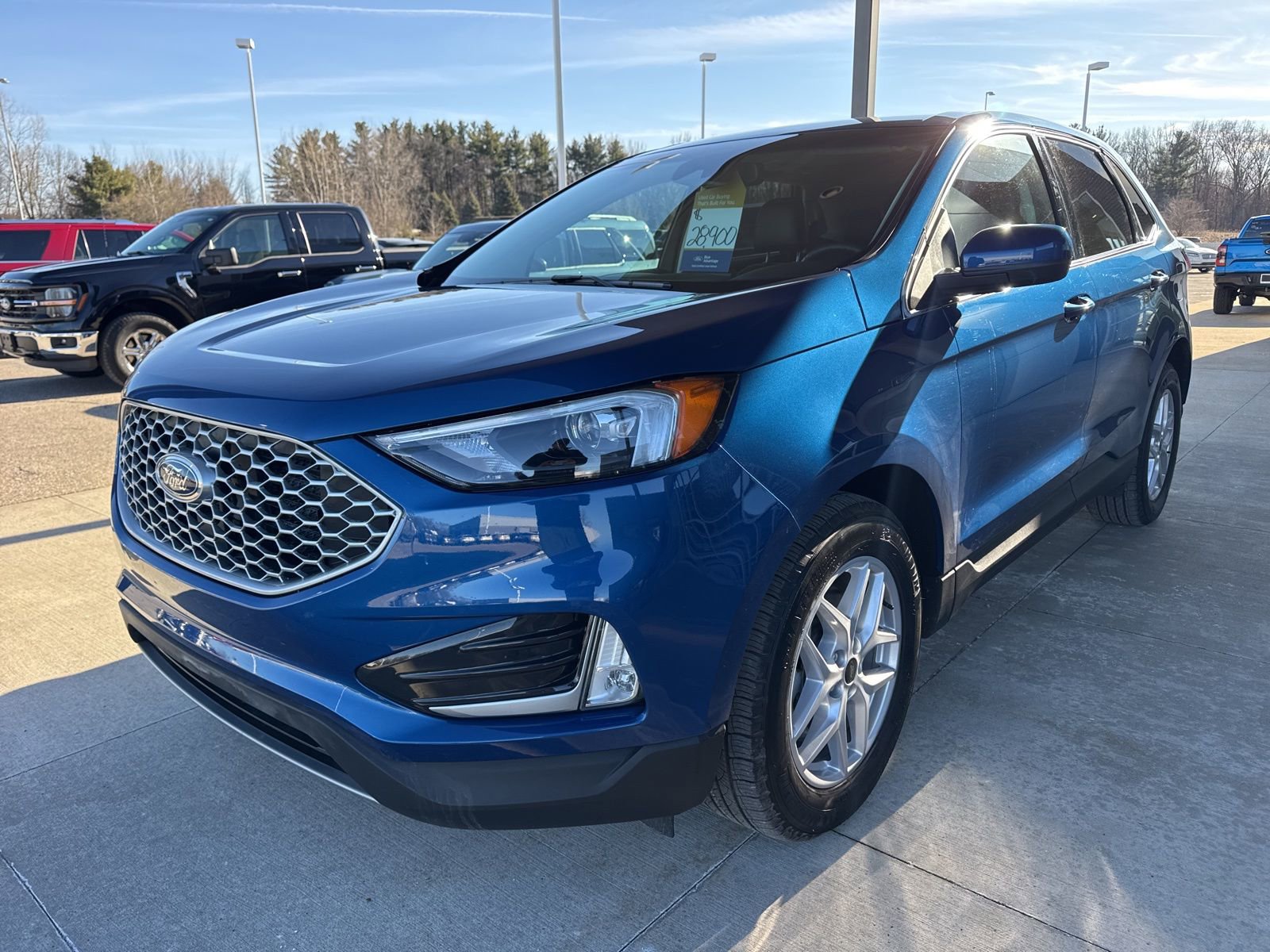 Certified 2024 Ford Edge SEL w/ Convenience Package image 3