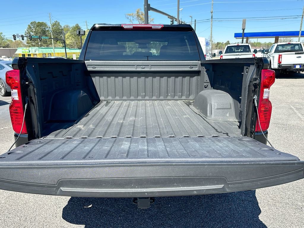 Used 2025 Chevrolet Silverado 1500 Custom w/ Turbomax Blackout Package image 16