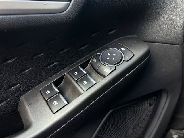 Certified 2020 Ford Escape SE Sport FWD image 17