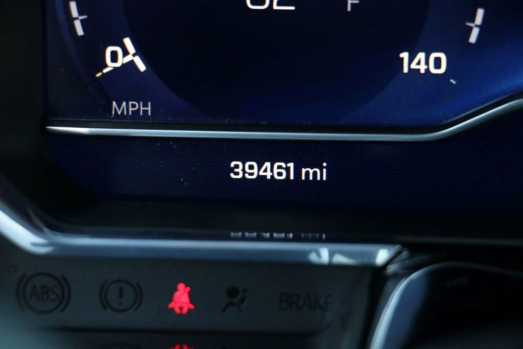 Used 2025 Chevrolet Silverado 1500 LT RWD image 11