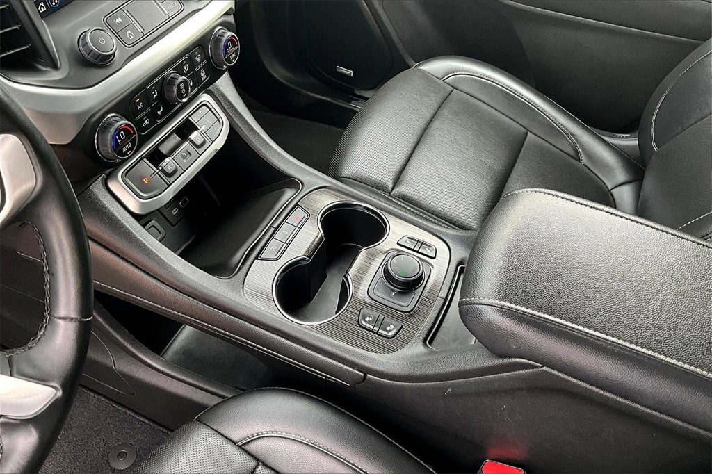 Used 2023 GMC Acadia SLT image 15