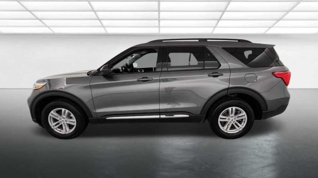 Certified 2024 Ford Explorer XLT AWD/4WD image 5