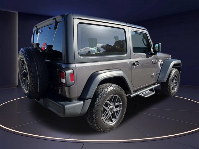 Used 2024 Jeep Wrangler Sport AWD/4WD image 3