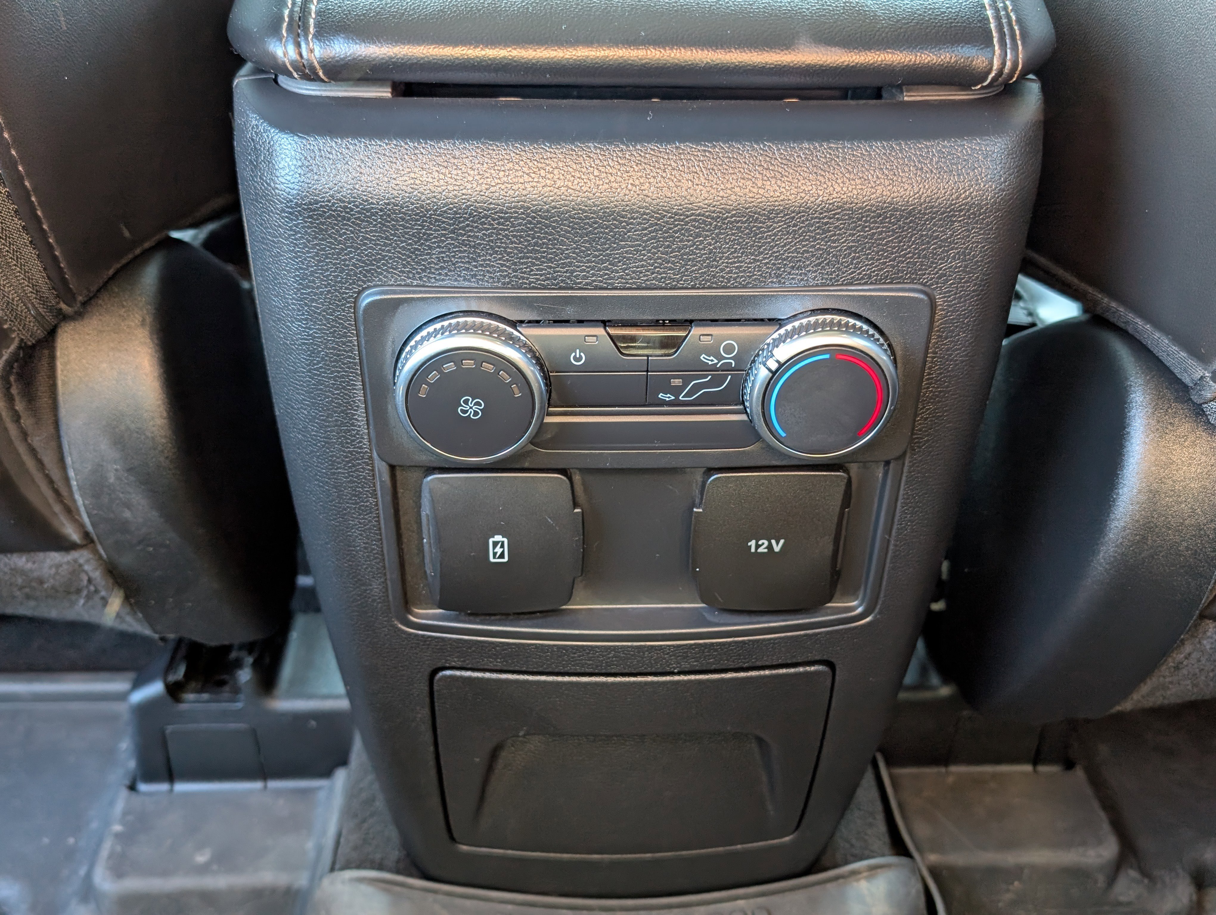 Certified 2022 Ford Explorer XLT w/ Equipment Group 202A image 17