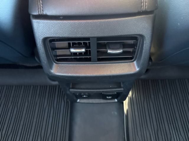 Certified 2024 Ford Edge SEL w/ Sport Appearance Package AWD/4WD image 28