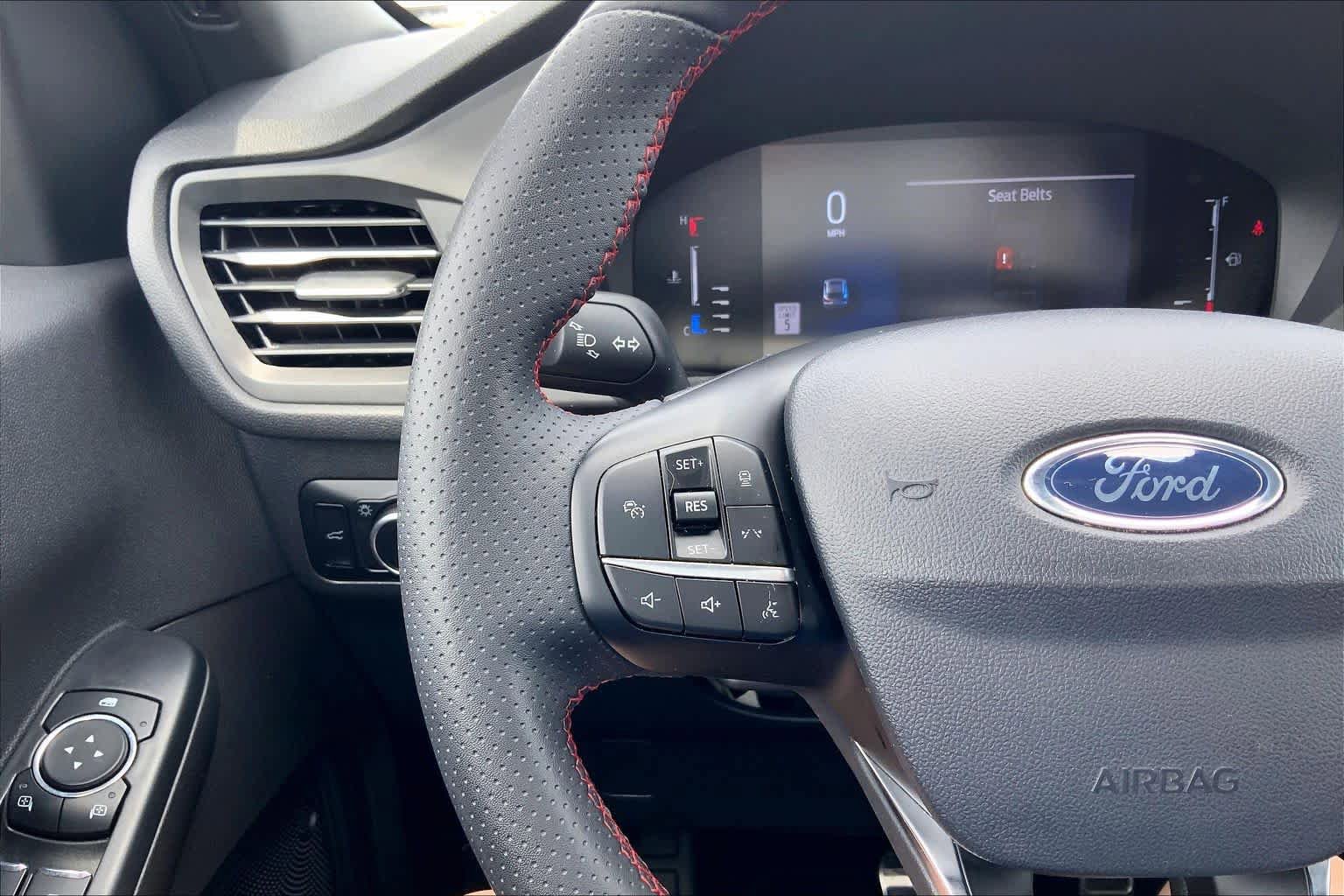 Certified 2024 Ford Escape ST-Line w/ Tech Pack #1 FWD image 23