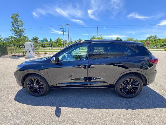 Certified 2023 Ford Escape ST-Line Elite w/ Premium Technology Package AWD/4WD image 8