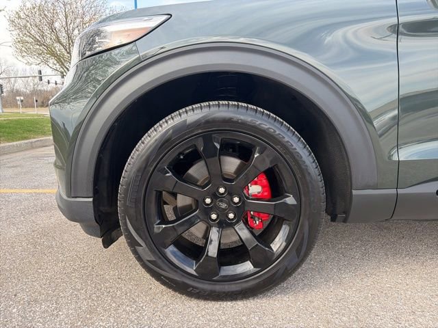 Certified 2024 Ford Explorer ST w/ Equipment Group 401A image 16