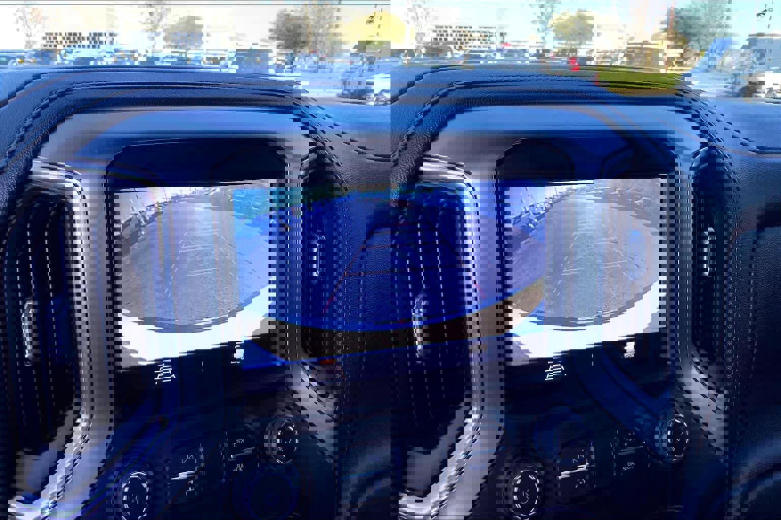 Used 2021 Chevrolet Silverado 2500 LT w/ Convenience Package image 23