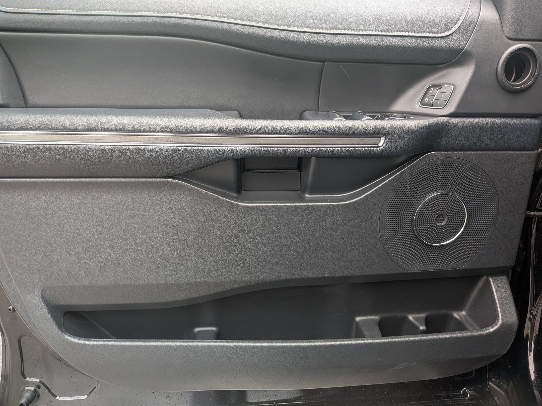 Certified 2023 Ford Expedition Max XLT RWD image 13