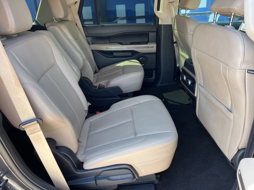 Certified 2022 Ford Expedition XLT image 15