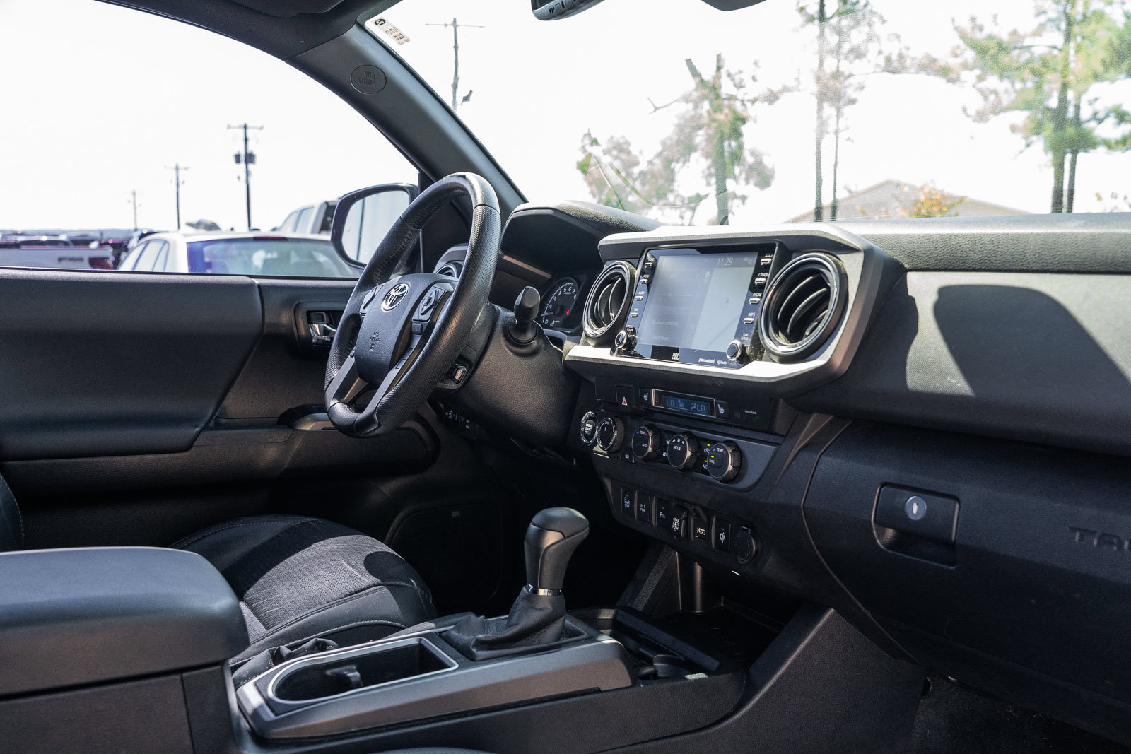 Used 2022 Toyota Tacoma TRD Sport w/ TRD Premium Sport Package AWD/4WD image 12