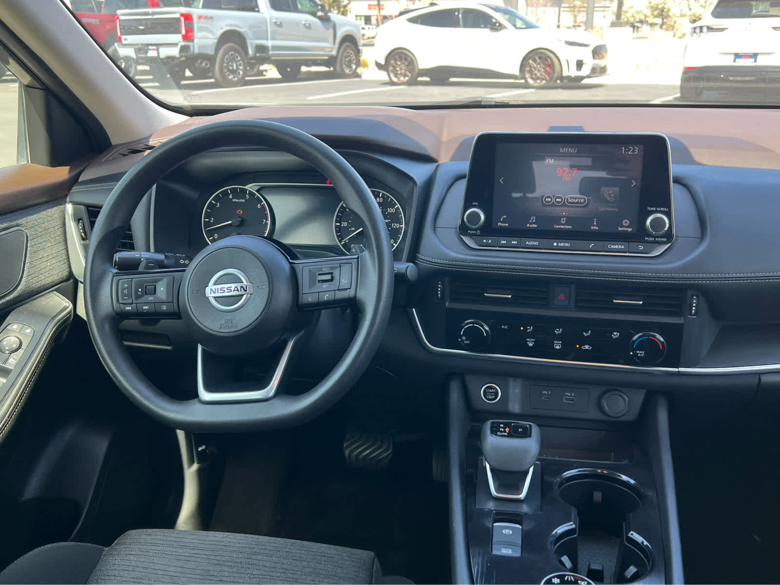 Used 2021 Nissan Rogue S AWD/4WD image 23