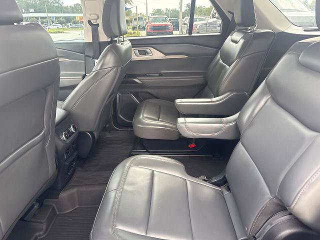 Certified 2025 Ford Explorer Active w/ Active Comfort Package RWD image 24