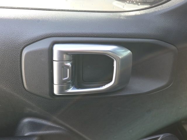 Used 2022 Jeep Gladiator Sport image 12