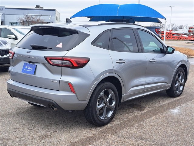 Certified 2023 Ford Escape ST-Line w/ Tech Pack #1 image 5