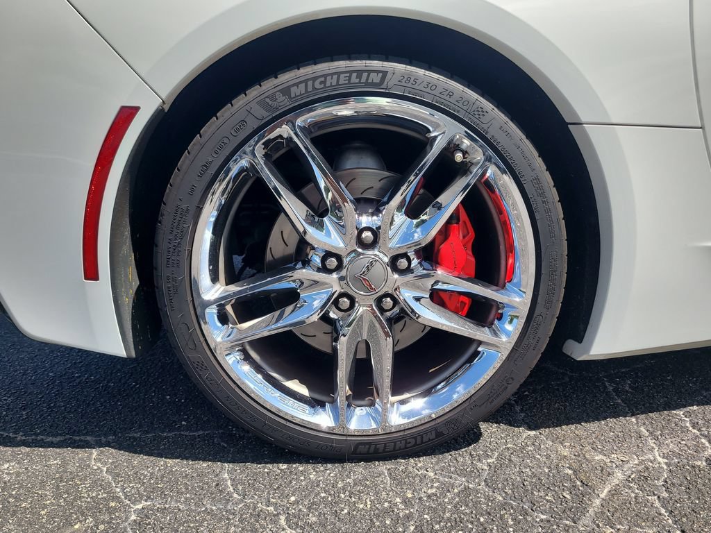 Used 2017 Chevrolet Corvette Stingray Coupe RWD image 8