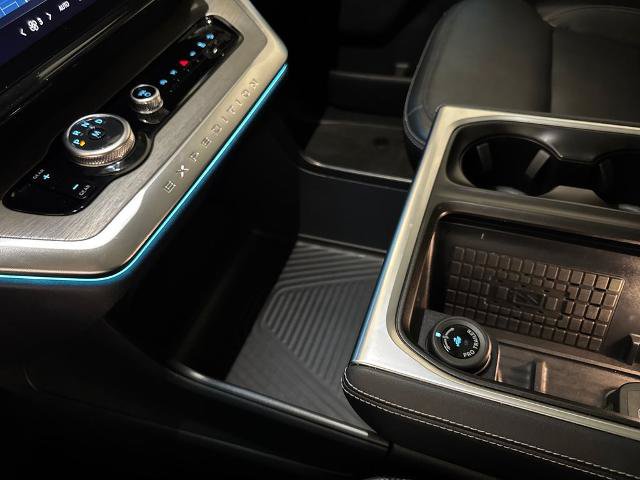 Certified 2025 Ford Expedition Platinum AWD/4WD image 33