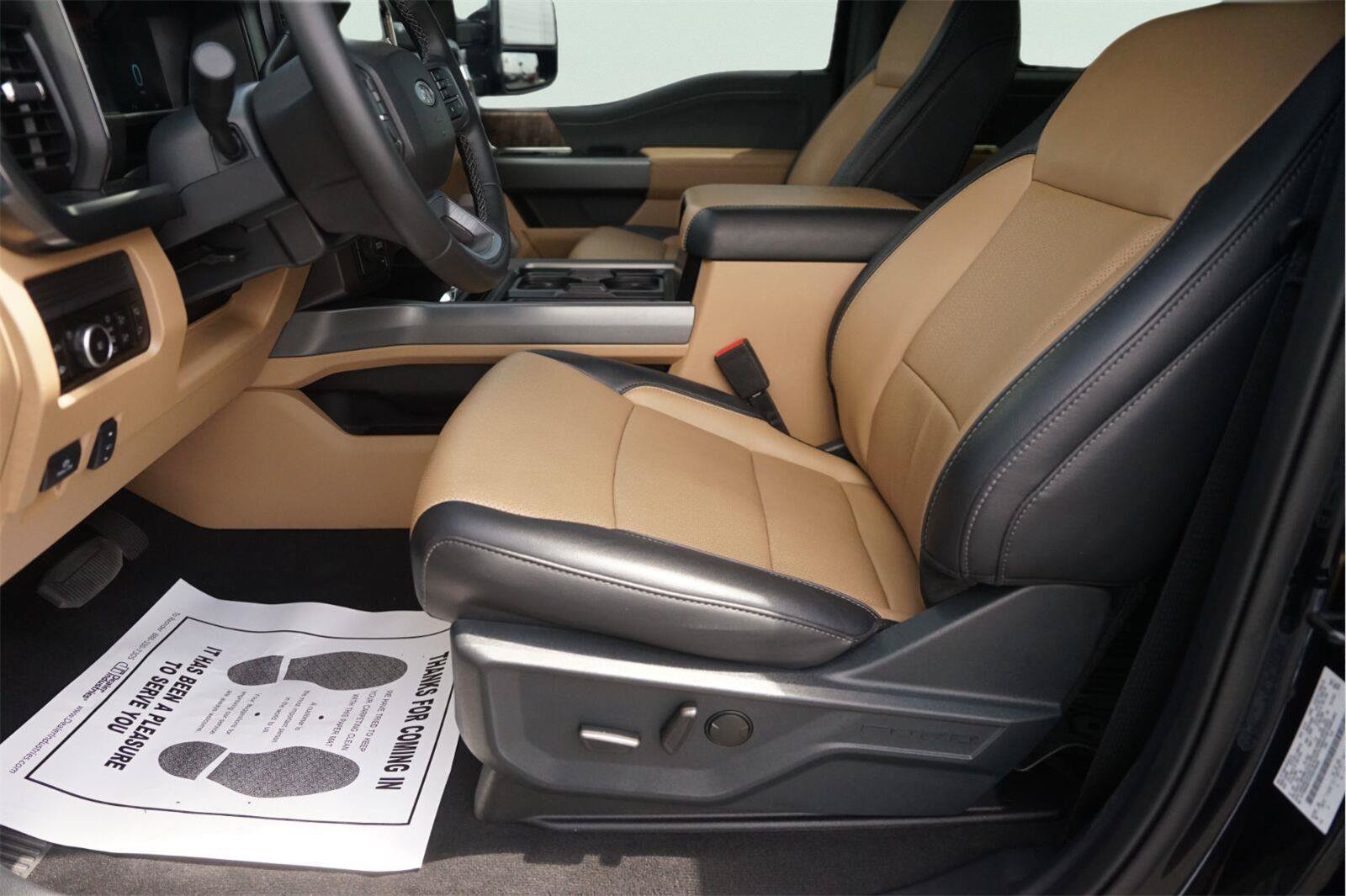 Certified 2026 Ford F450 Lariat w/ Chrome Package AWD/4WD image 9