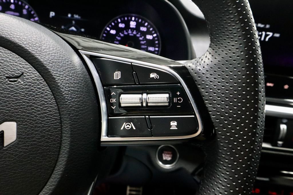 Used 2023 Kia Forte GT-Line w/ GT-Line Premium Package FWD image 29