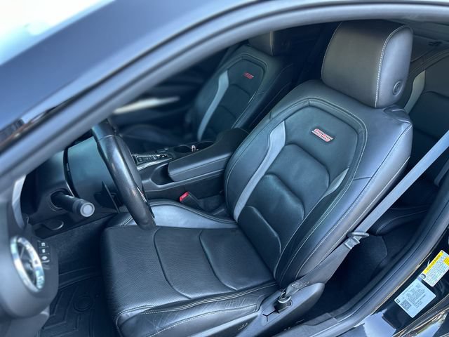 Used 2019 Chevrolet Camaro SS RWD image 12