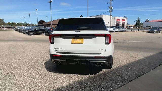 Certified 2025 Ford Explorer Platinum w/ Ultimate Package AWD/4WD image 8