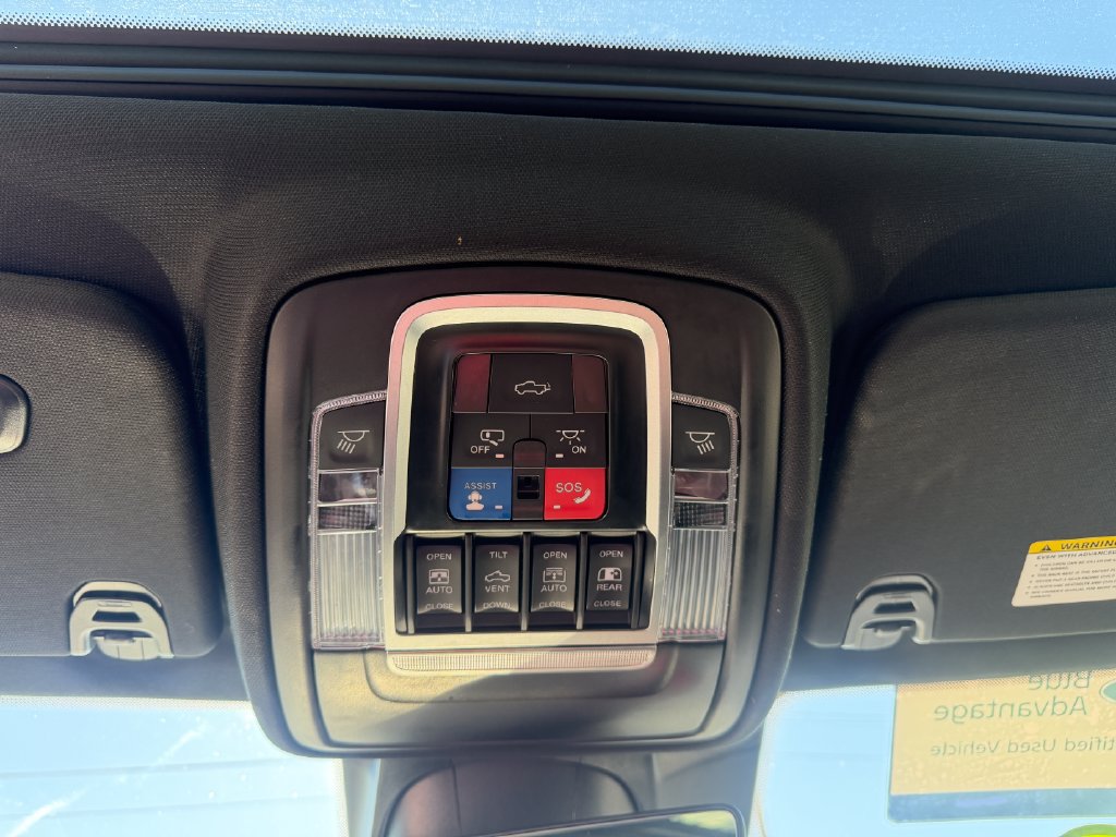 Used 2022 RAM 1500 Laramie AWD/4WD image 42